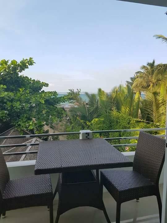 Hangout Beach Resort Caticlan Eksteriør bilde